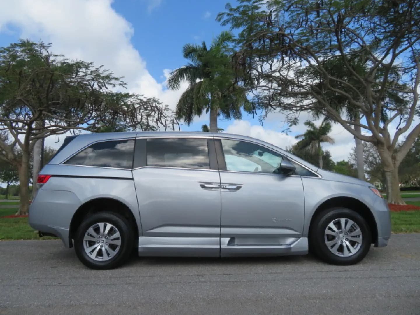 2016 Honda Odyssey EX-L Silver