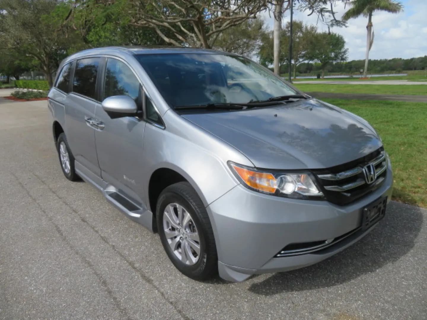 2016 Honda Odyssey EX-L Silver