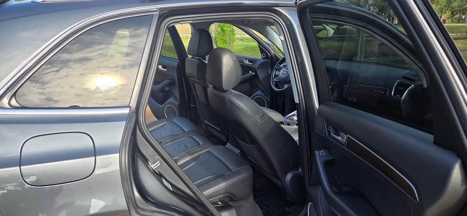 2017 Audi Q5 Grey