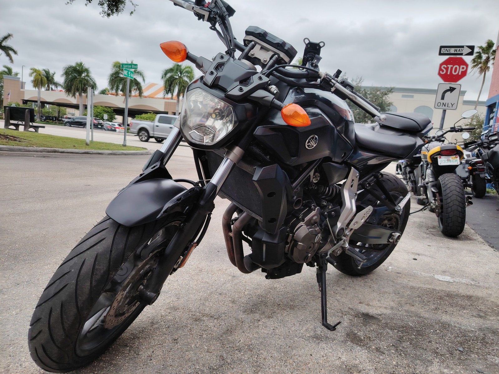 2017 Yamaha FZ-07 700CC