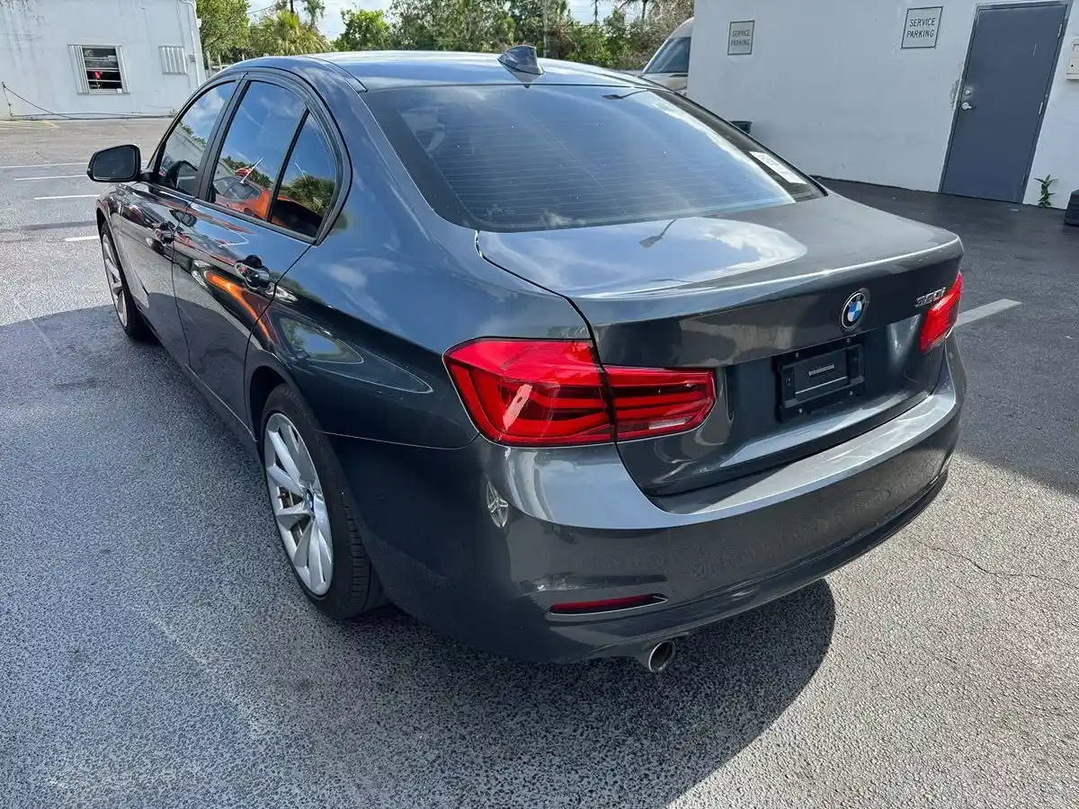 2018 BMW 3 Series 320i for sale