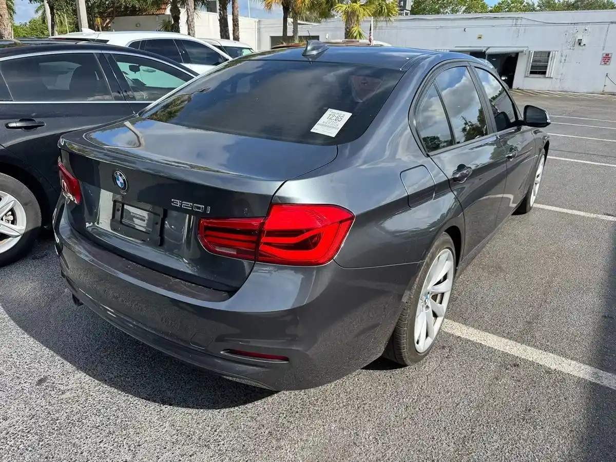 2018 BMW 3 Series 320i for sale