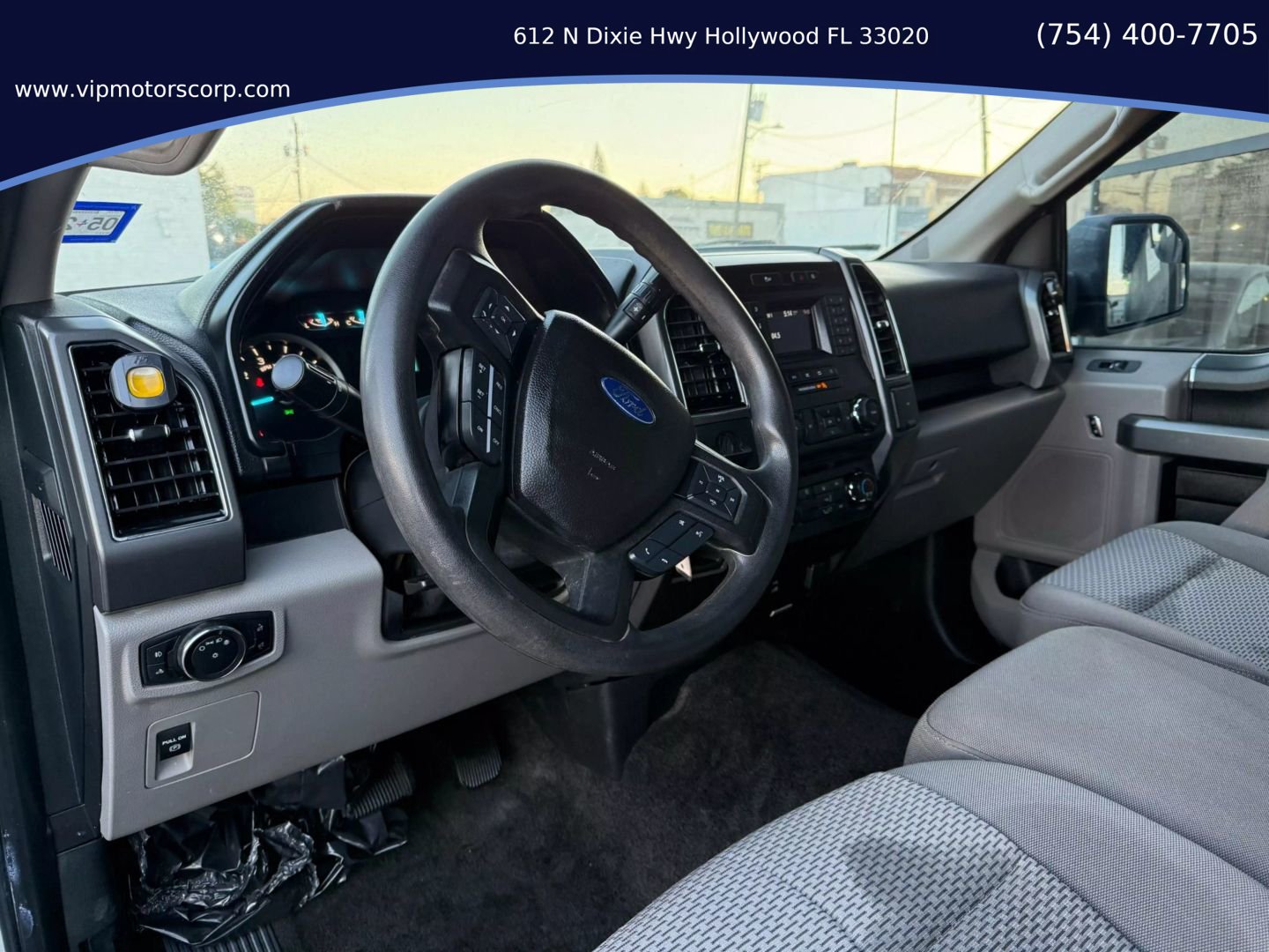 2018 Ford F-150 SuperCrew Cab XLT Silver