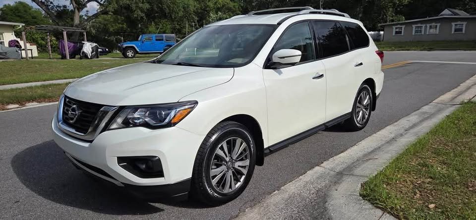 2018 Nissan Pathfinder White