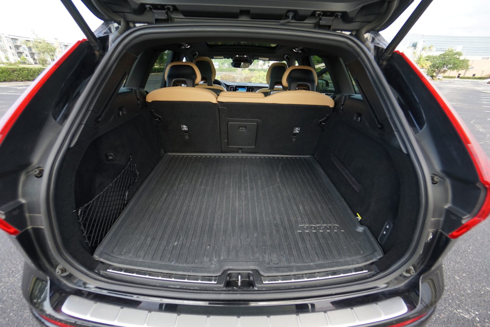 2019 Volvo XC60 T5 Momentum FWD SUV