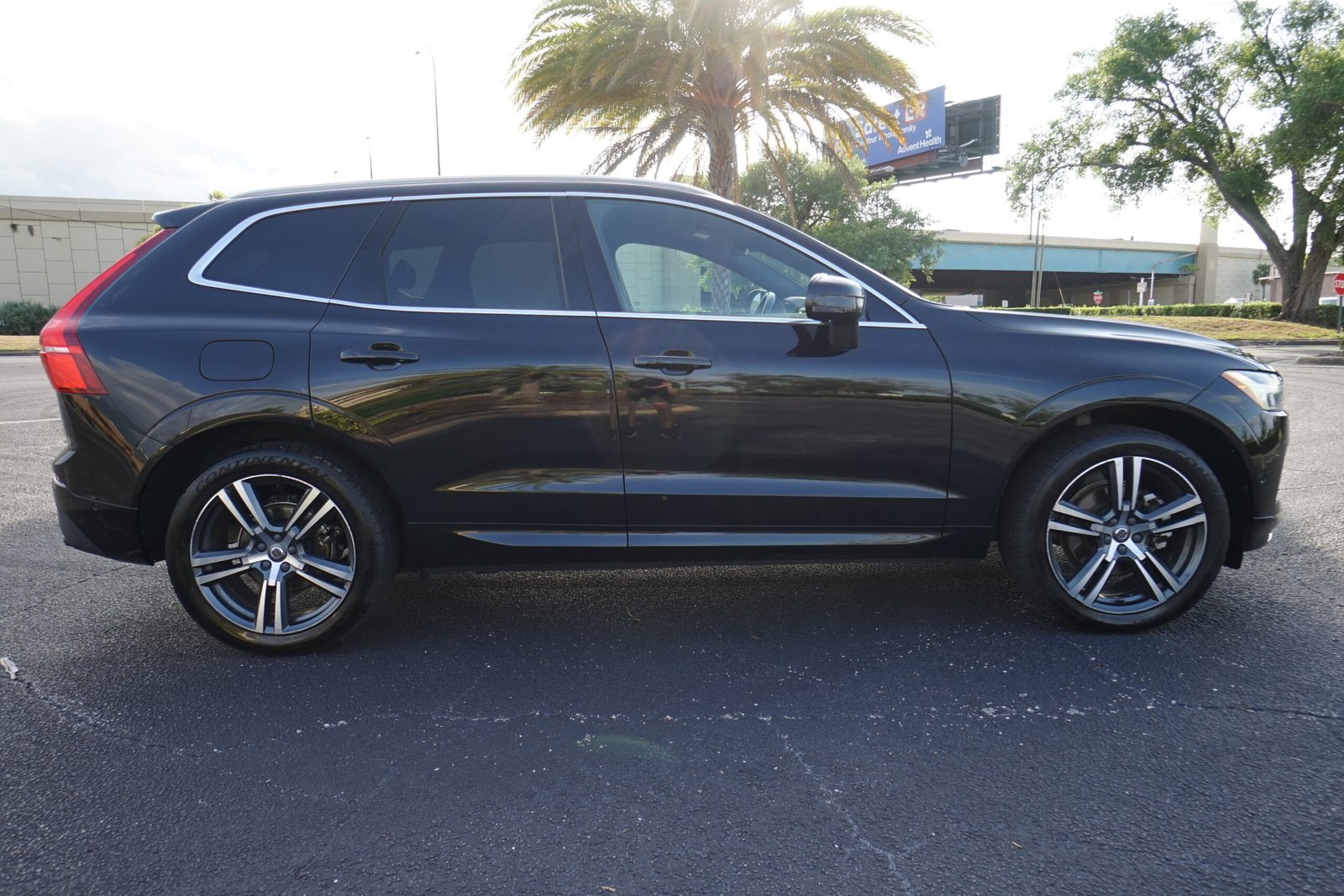 2019 Volvo XC60 T5 Momentum FWD SUV