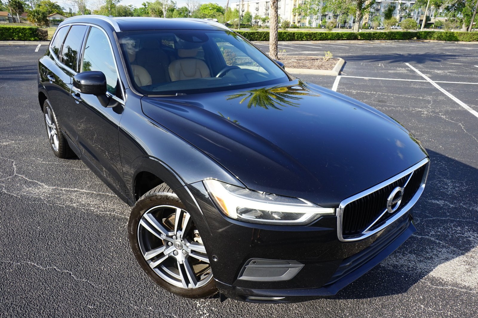 2019 Volvo XC60 T5 Momentum FWD SUV