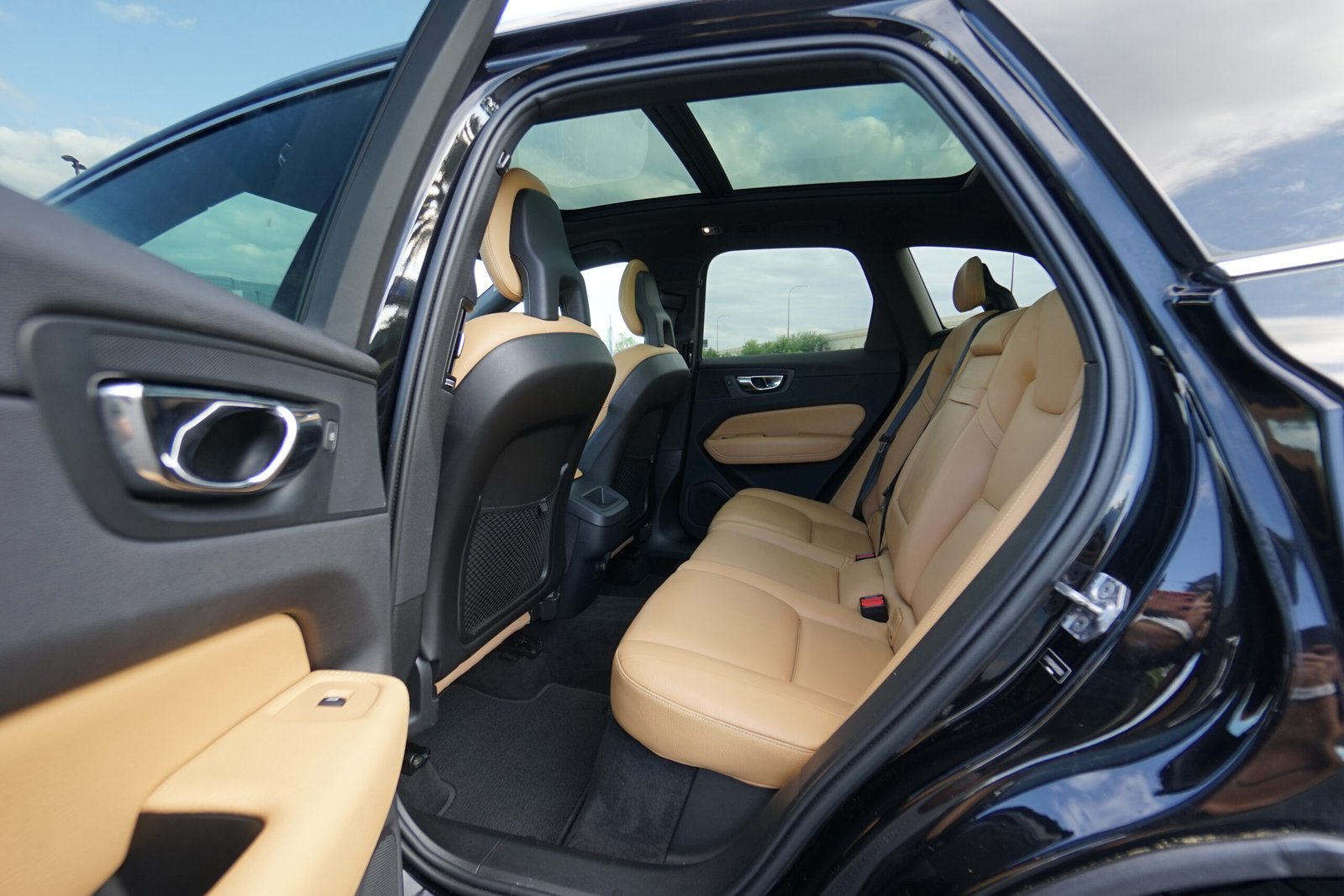 2019 Volvo XC60 T5 Momentum FWD SUV