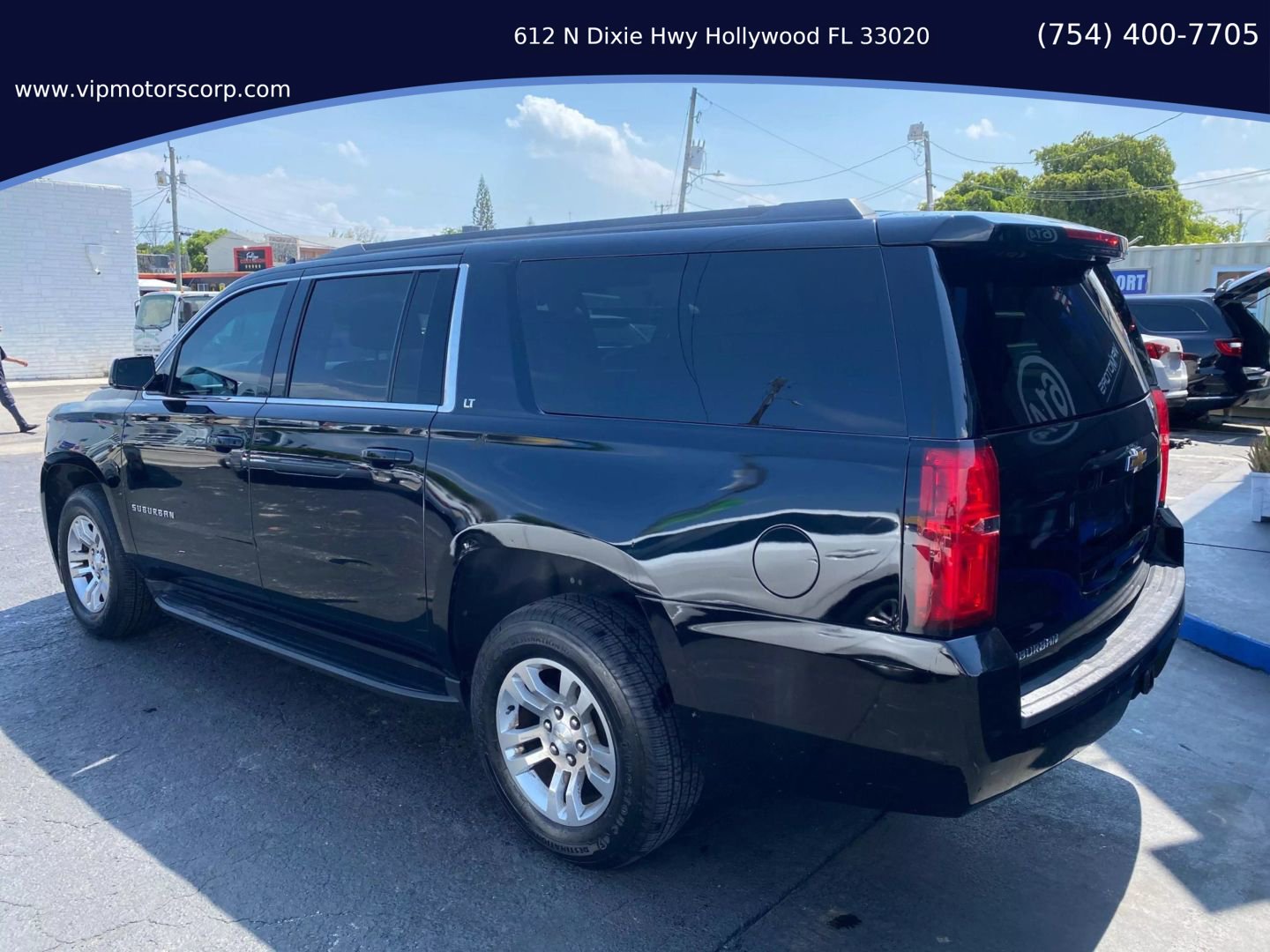 2020 Chevrolet Suburban LT Black