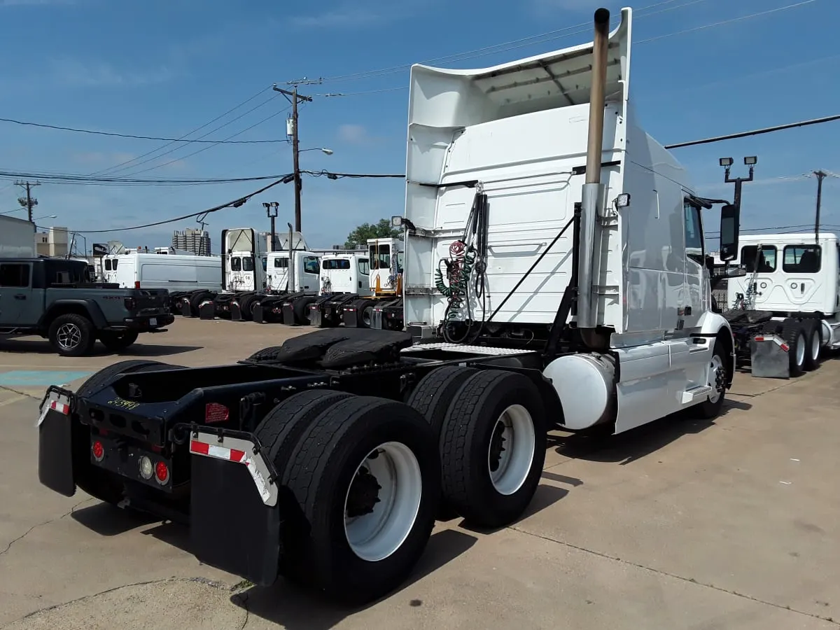 2020 Volvo VNR64T-640 for Sale