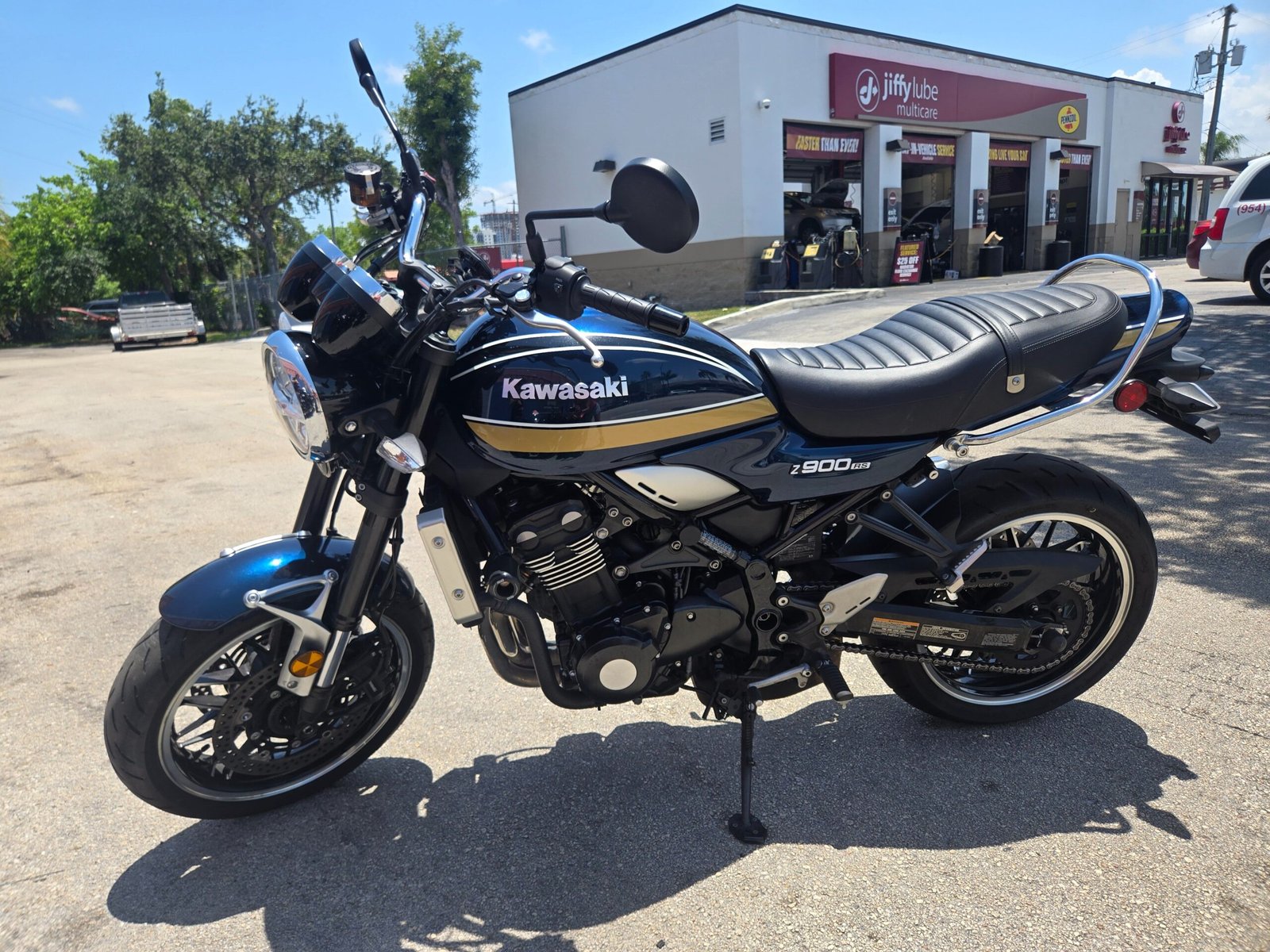 2022 Kawasaki Z900R 900CC