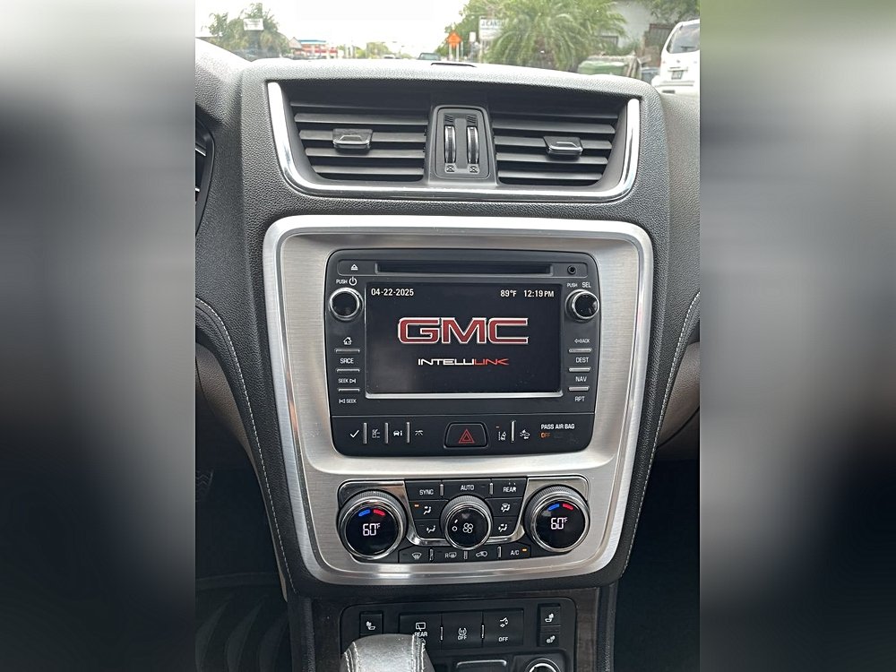 2017 GMC Acadia Limited SLT-2 White