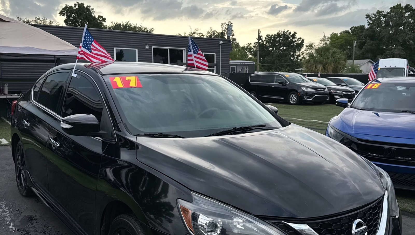 2017 Nissan Sentra SR in Black