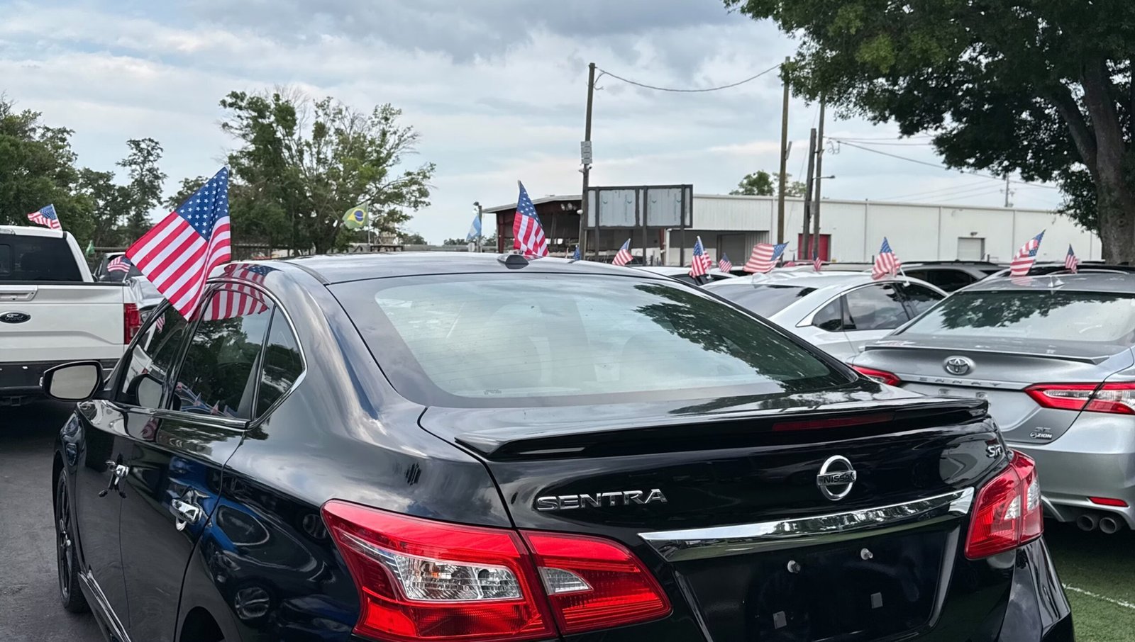 2017 Nissan Sentra SR in Black