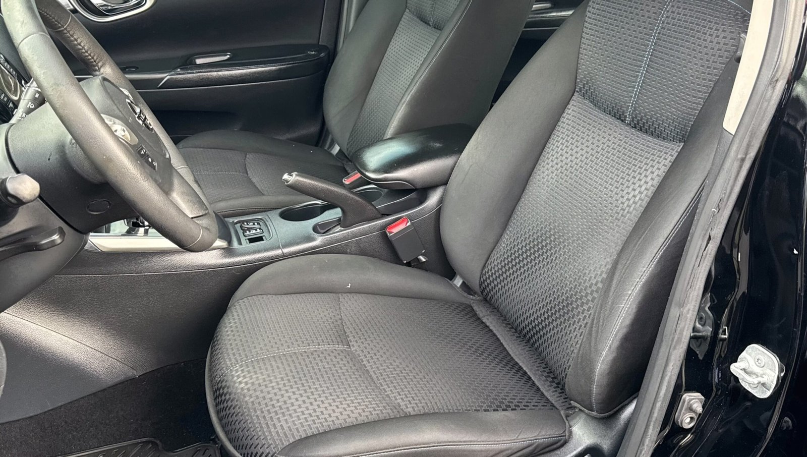 2017 Nissan Sentra SR in Black