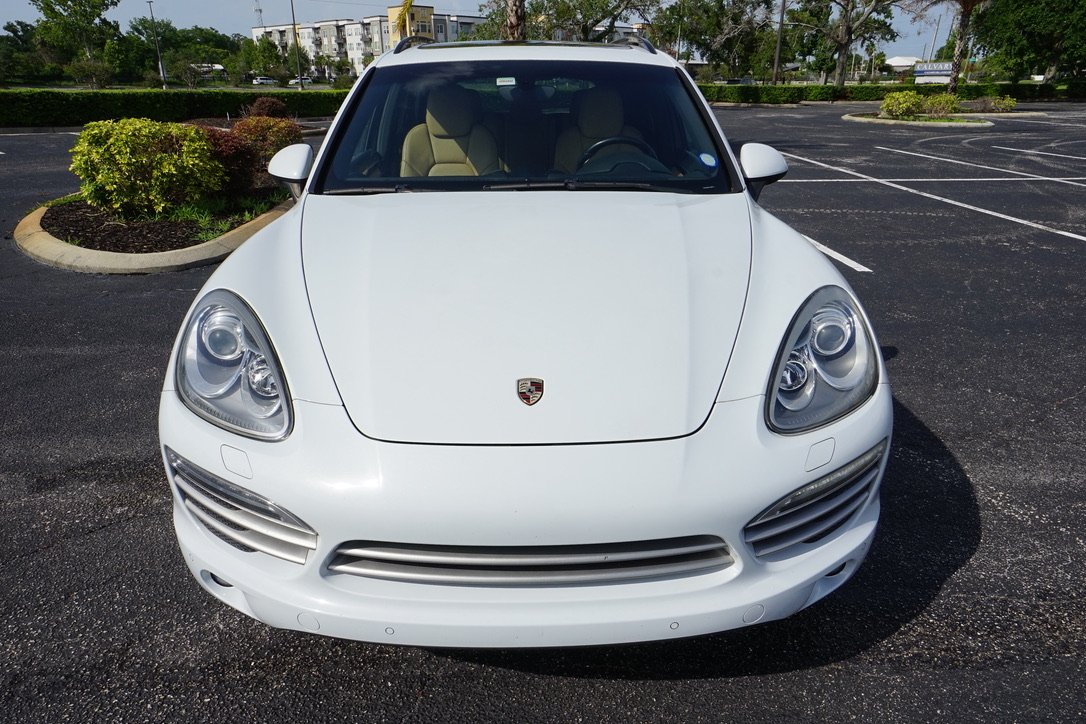Porsche Cayenne Platinum Edition AWD