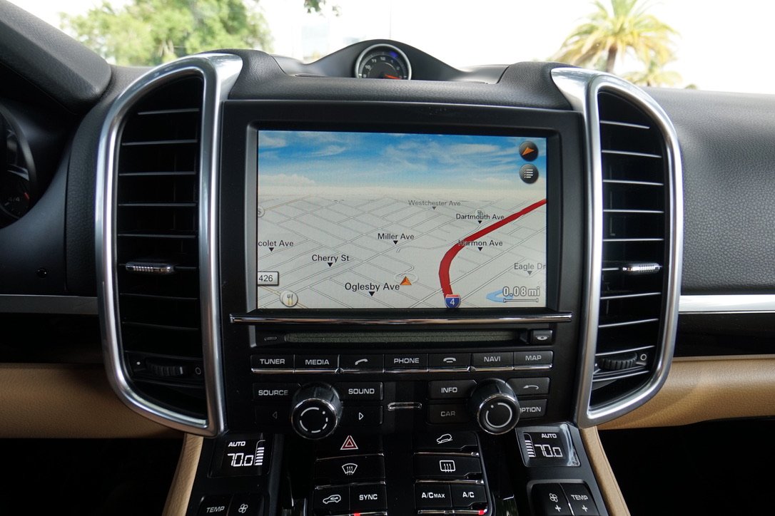 Porsche Cayenne Platinum Edition AWD