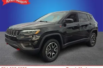 Used 2025 Jeep Compass Trailhawk
